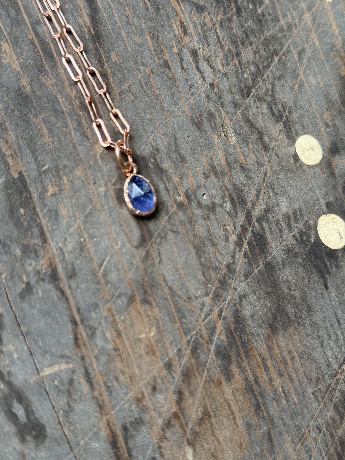 Faceted Tanzanite in Rose gold